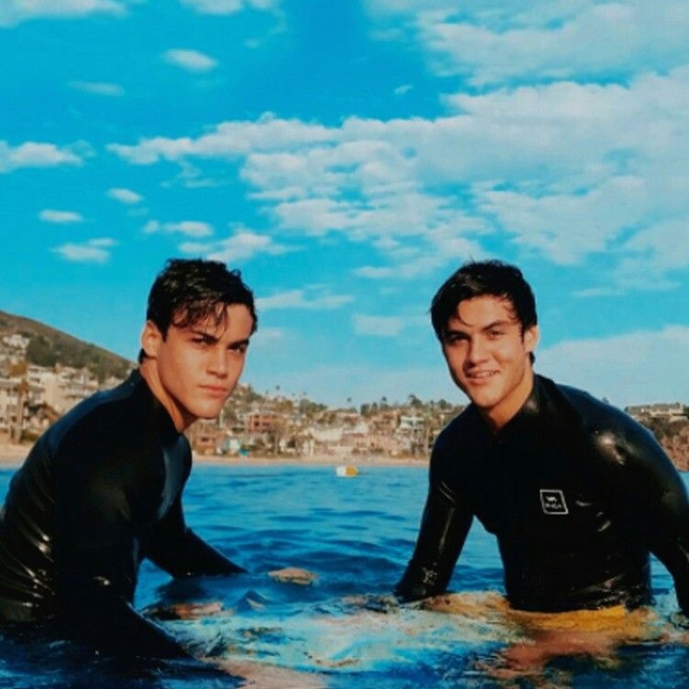 Dolan twins 💜